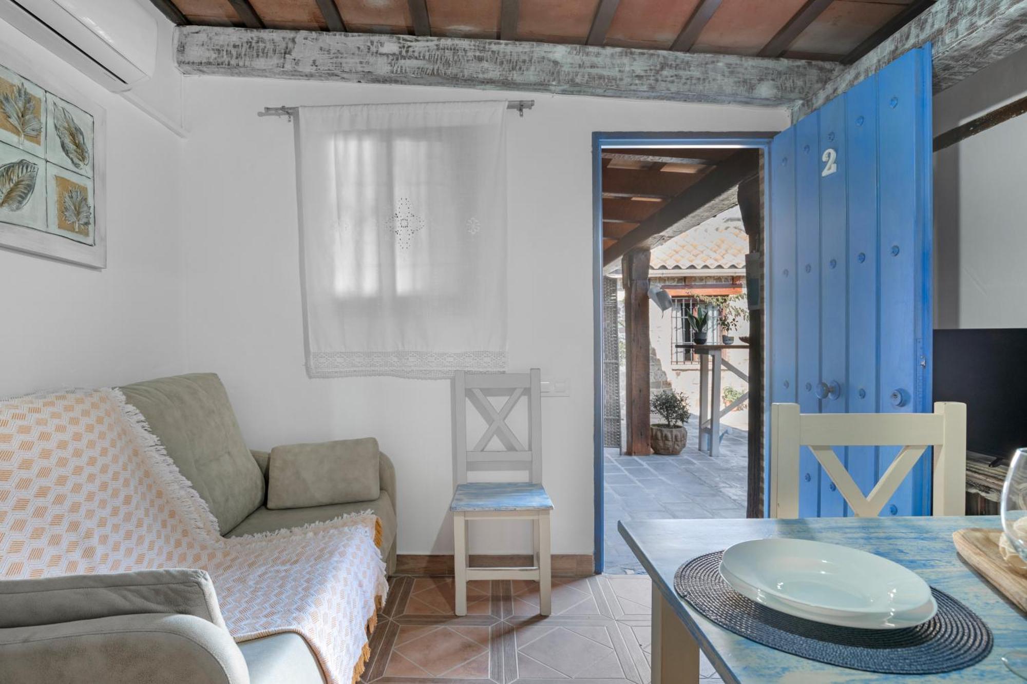 Casas Alfonso Y Laura *